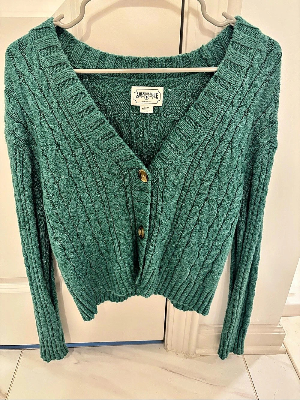 American Eagle Cable Knit Cardigan Green Size Small